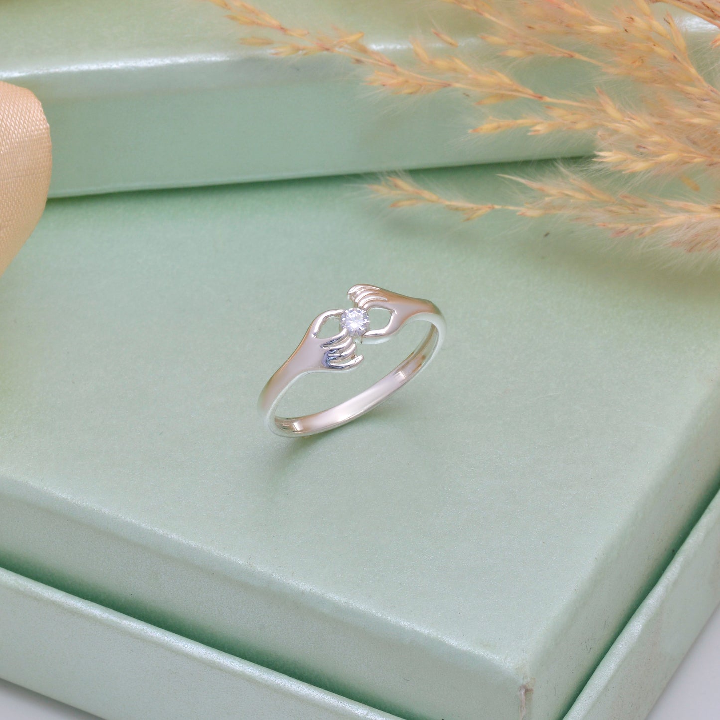 Elegant Silver Hand-Holding Love Ring