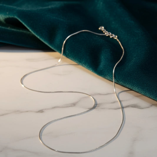KYAT Minimalist Sterling Silver Box Chain